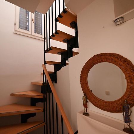 Alice Apartment With Balcony Rovinj Bagian luar foto