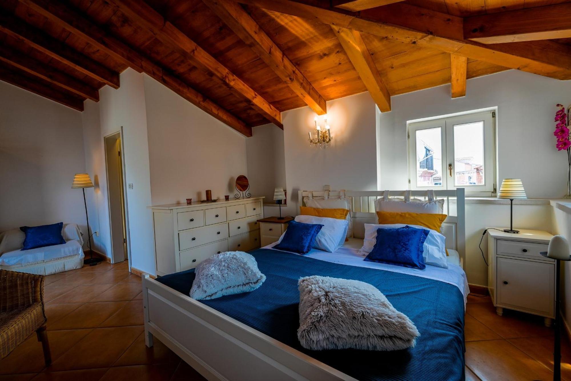 Alice Apartment With Balcony Rovinj Bagian luar foto